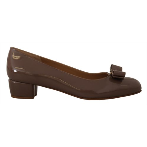 Salvatore Ferragamo elegant caraway pumps with vara womens bow
