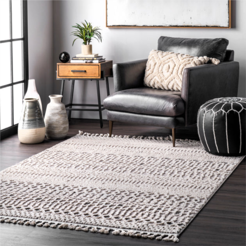 NuLOOM talula soft textured tassel area rug