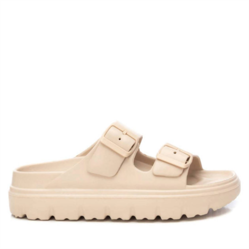 Xti womens rubber flat sandals in beige