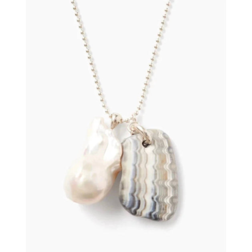 CHAN LUU fossilized shell & pearl charm necklace in silver