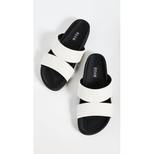 ROAM crescent quilt slides in white