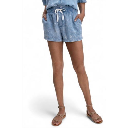 Splendid wildflower shorts in chambray