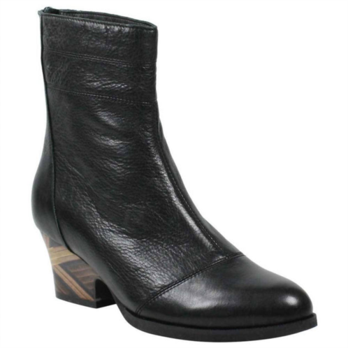 womens joosa boot in black lamba