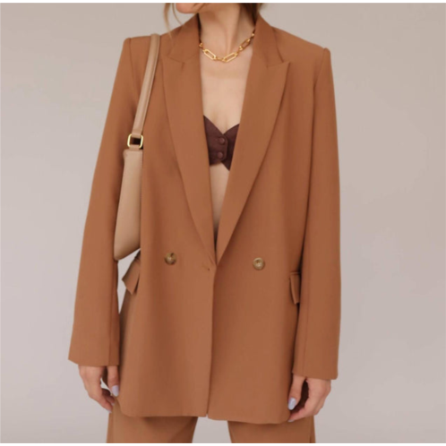 Line and dot marina blazer in camel