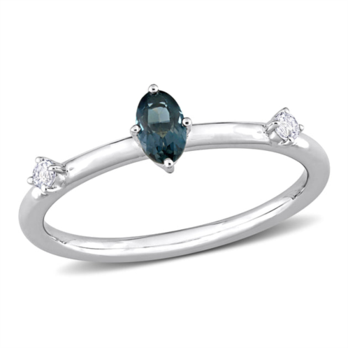 Mimi & Max 1/3 ct tgw oval london blue topaz and white topaz stackable ring in 10k white gold