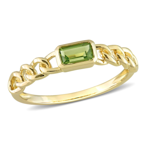 Mimi & Max 1/3ct tgw octagon peridot link ring in 10k yellow gold