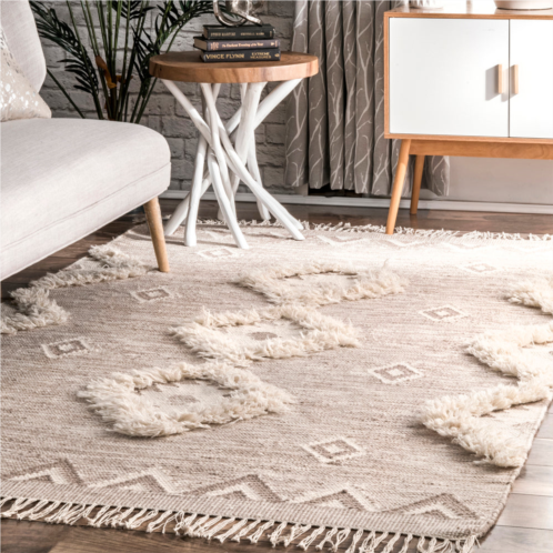 NuLOOM savannah moroccan fringe rug