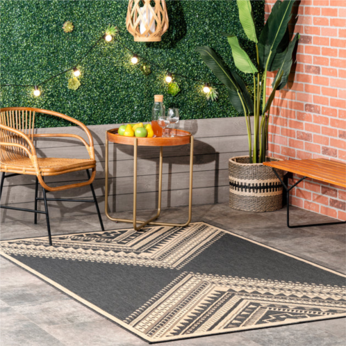 NuLOOM landry aztec indoor/outdoor area rug