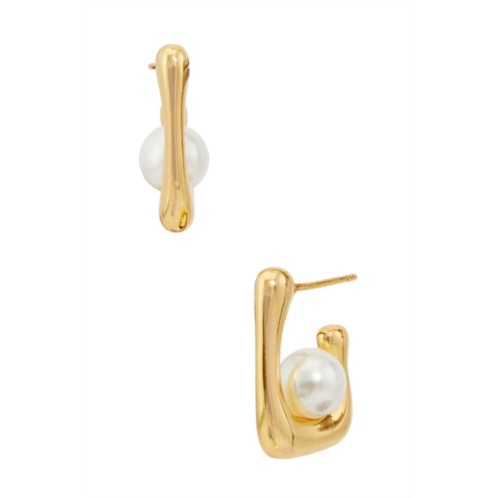 SAVVY CIE JEWELS 18k plated pearl hoop earrrings