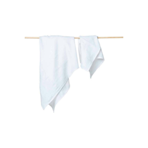Bloom & Give cabo organic cotton bath towel in white
