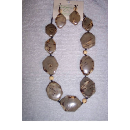 Tagua Jewelry sangay charcoal in gray