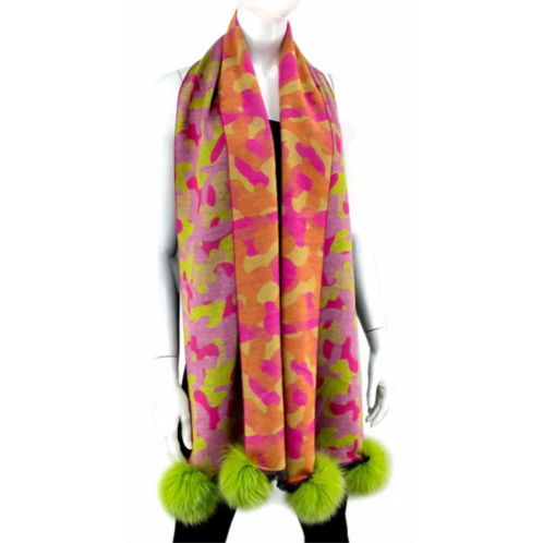 Mitchie scco97 - camo scarf with fox poms in lime/pink