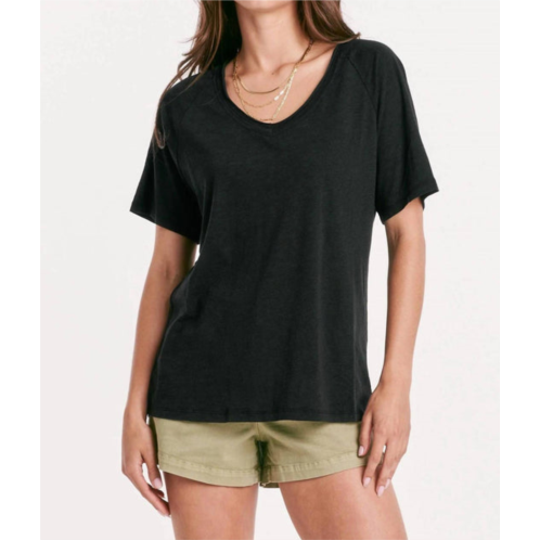 Another Love taylor relaxed v-neck slubbed basic tee in black