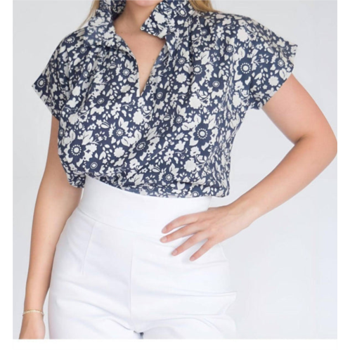 Never a Wallflower vicki floral s/s top in navy floral