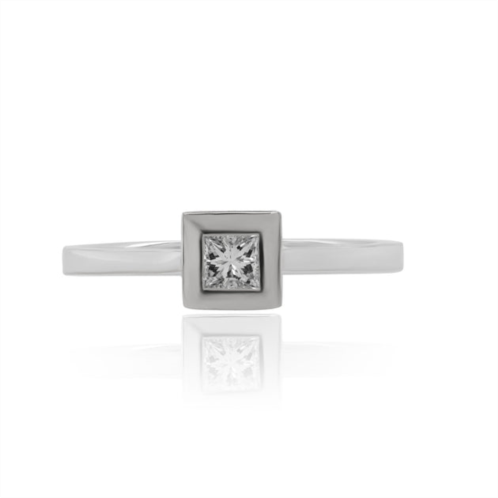 Diana M. 18kt white gold princess cut diamond ring containing 0.25 cts tw (gh vs si)