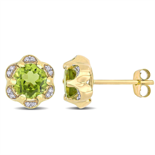 Mimi & Max 1 4/5ct tgw peridot and diamond accent flower stud earrings in 14k yellow gold