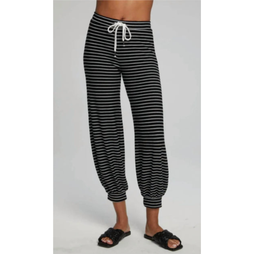 Chaser weekend jogger in black/white stripe