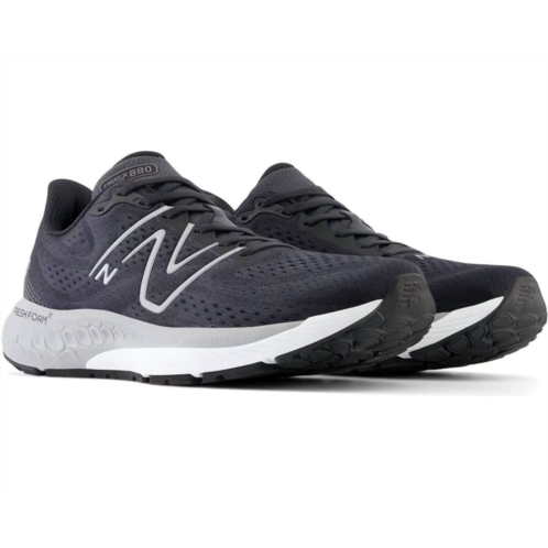 New Balance mens 880v13 running shoes ( 2e width ) in black white