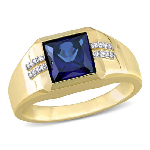 Mimi & Max 3ct tgw square created blue sapphire and diamond accent mens ring in 10k yellow gold