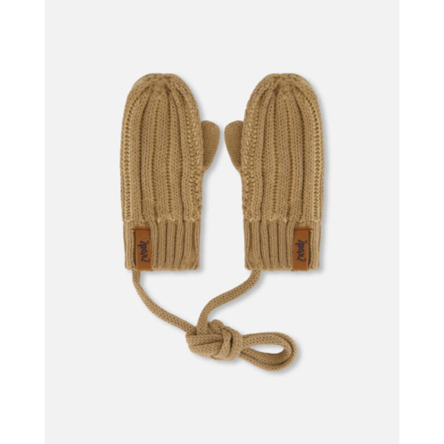 Deux par Deux knit mittens with cord pacane beige