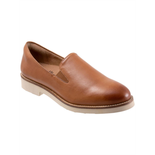 SoftWalk whistle ii womens leather comfort flats shoes