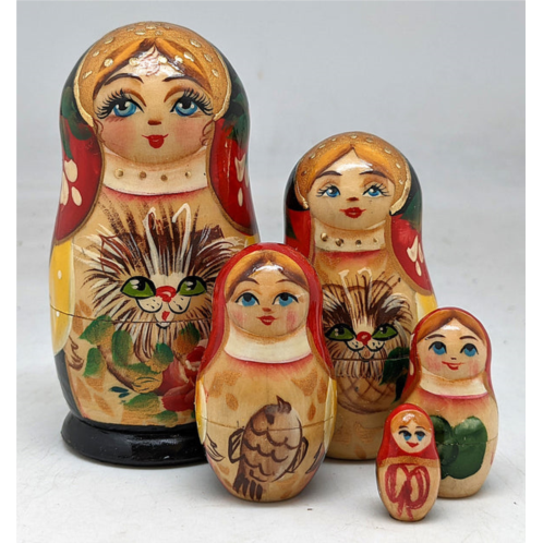 G. DeBrekht designocracy kitty 5-piece russian matryoshka wooden nested dolls set
