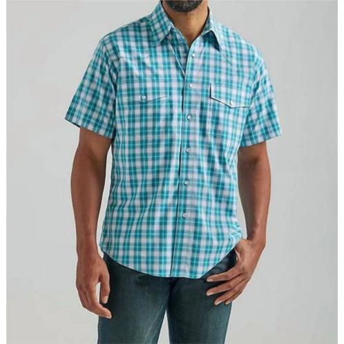 Wrangler mens wrinkle resist short sleeve western snap shirt in turquoise plaid
