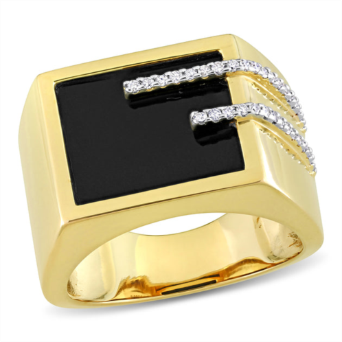 Mimi & Max 5ct tgw square black onyx and 1/6ct tw diamond mens ring in yellow plated sterling silver