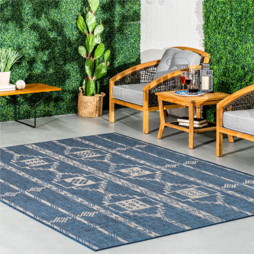 NuLOOM claudia tribal striped indoor/outdoor area rug