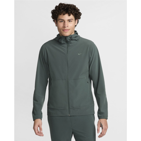 Nike Unlimited Mens Water-Repellent Hooded Versatile Jacket
