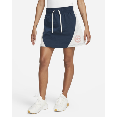 Nike Sportswear Heritage Womens High-Waisted Woven Mini Skirt
