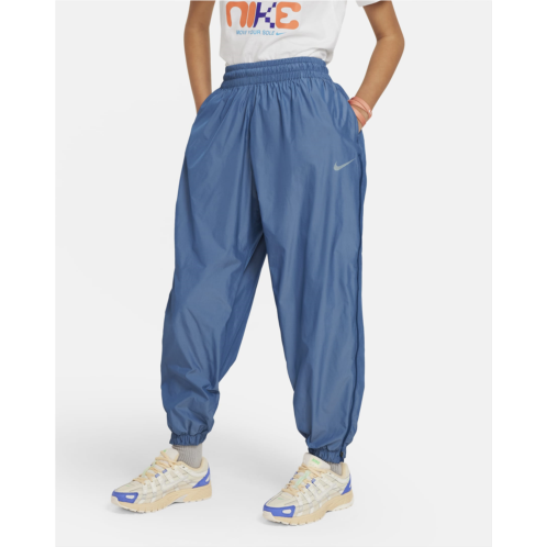 Nike Sportswear Big Kids (Girls) Woven Pants