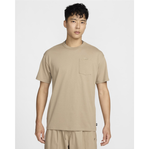 Nike Sportswear Premium Essentials Mens Pocket T-Shirt