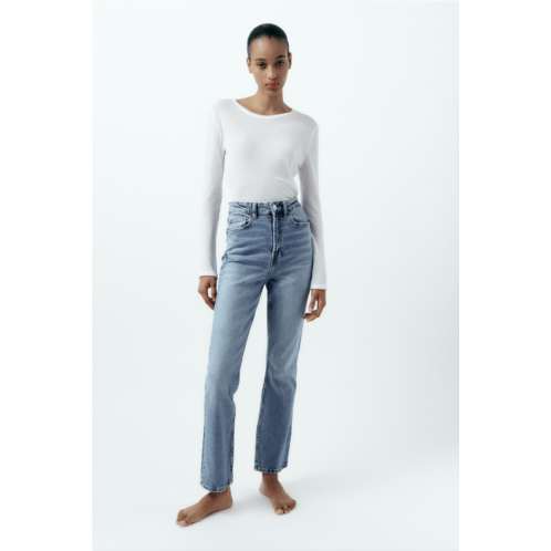 Zara TRF STOVE PIPE JEANS WITH A HIGH WAIST