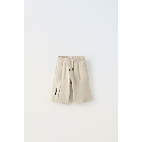 Zara MULTIPOCKET SHORTS