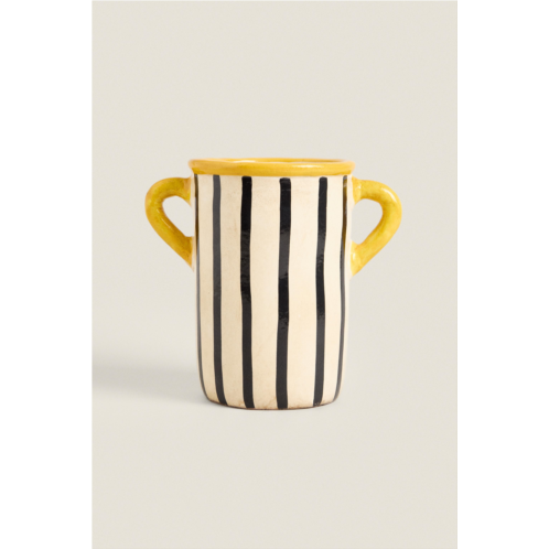 Zara CERAMIC VASE WITH LINES