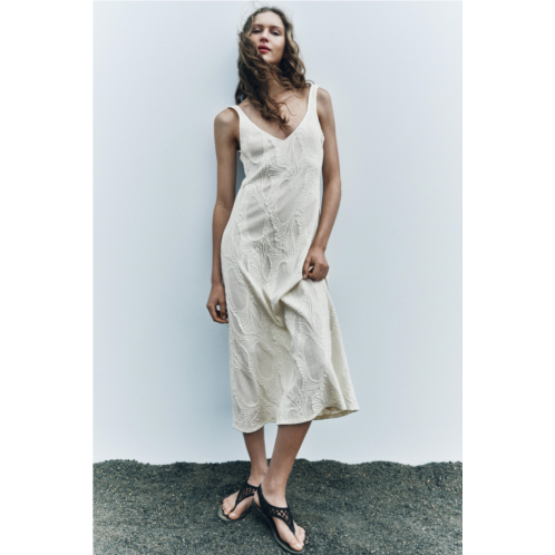 Zara TEXTURED SLIP DRESS