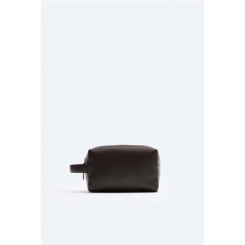 Zara LEATHER TOILETRY BAG