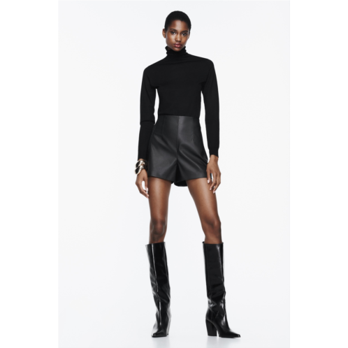 Zara FAUX LEATHER SHORTS WITH A HIGH WAIST
