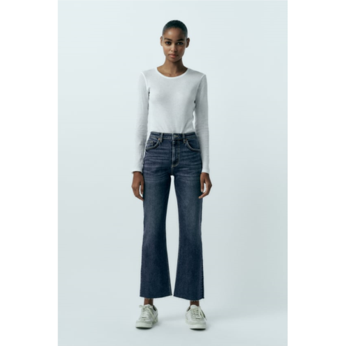 Zara TRF MID-RISE FLARE CROPPED JEANS