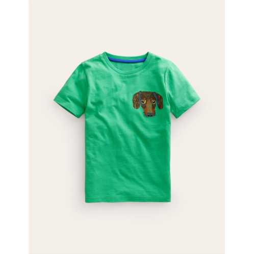 Boden Superstitch Logo T-Shirt - Pea Green Dog
