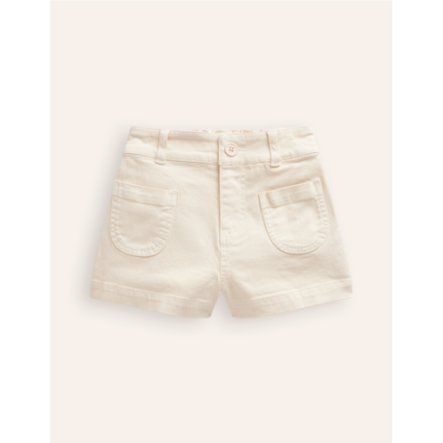 Boden Patch Pocket Shorts - Vanilla White