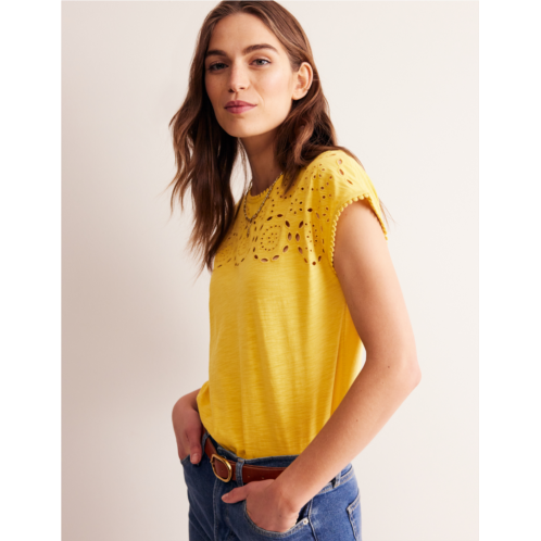 Boden Sasha Broderie T-Shirt - Ceylon Yellow