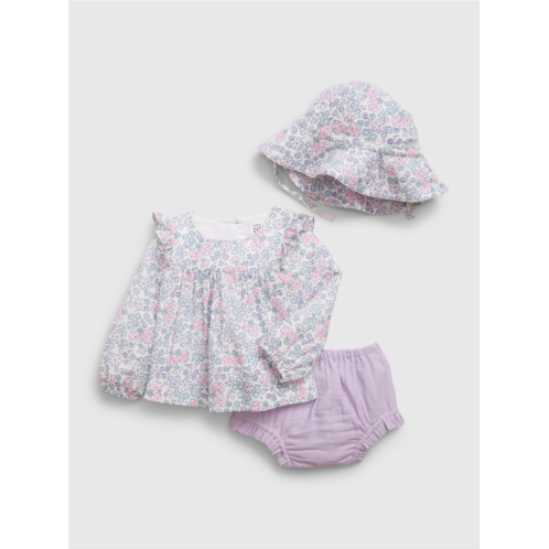 Gap Baby Crinkle Gauze Three-Piece Outfit Set