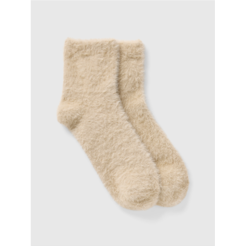 Gap Fuzzy Quarter Crew Socks