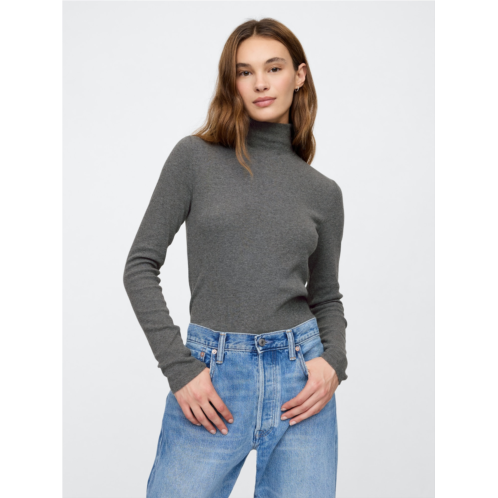 Gap Ribbed Mockneck T-Shirt