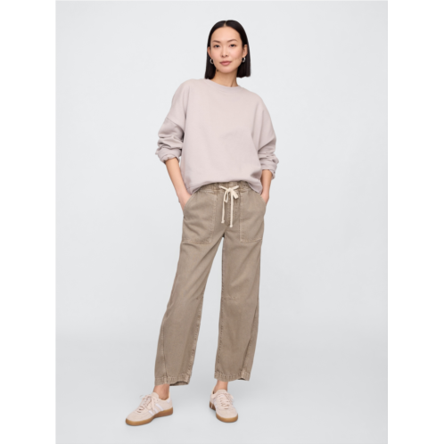 Gap Mid Rise SuperSoft Pull-On Barrel Jeans