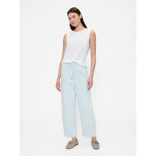 Gap Mid Rise SuperSoft Pull-On Barrel Jeans