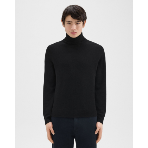 Theory Hilles Turtleneck Sweater in Cashmere