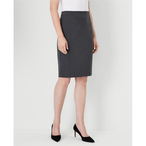 Anntaylor The Petite Seamed Pencil Skirt in Seasonless Stretch